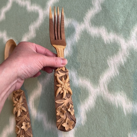 Vintage Handcrafted Wooden Spoon and Fork Set from Black Forest region - Picture 3 of 8
